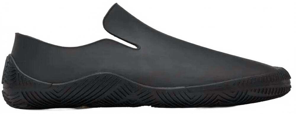 NEW BOTTEGA VENETA unisex - matte rubber climber sneakers in black